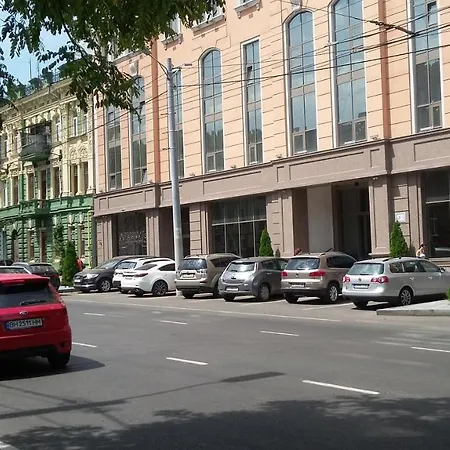 On Velyka Arnauts'ka Str